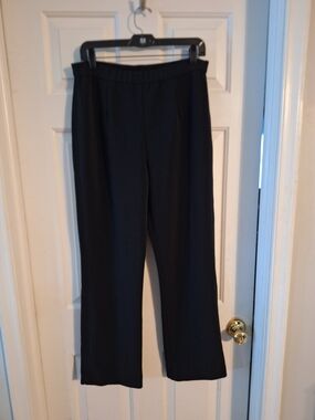 Chico's Black No Tummy Trouser Leg Pull-On Pants